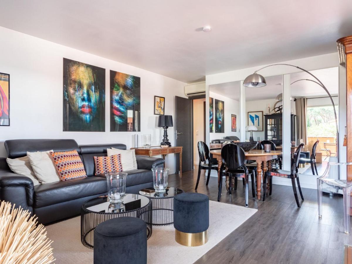 Apartment Les Patios-7 By Interhome 圣特罗佩 外观 照片
